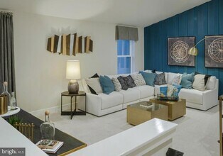 304 Sweetbay Rd in Essex, MD - Foto de edificio - Building Photo