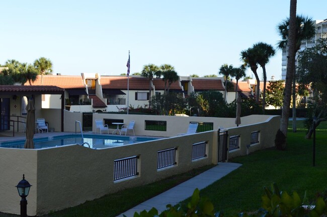 property at 115 Indian River Dr