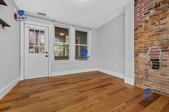 146 Bremen St, Unit 1 in Boston, MA - Foto de edificio - Building Photo