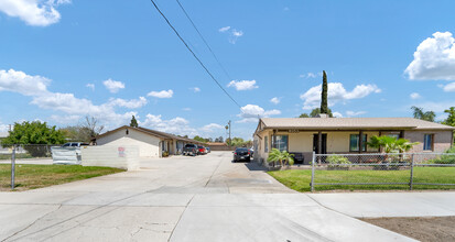 9343-9353 Juniper Ave in Fontana, CA - Building Photo - Building Photo