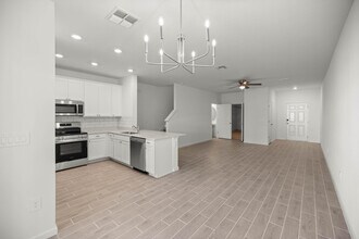 3520 SE 37th Ave Rd in Ocala, FL - Building Photo - Building Photo