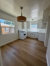 3019 S Pacific Ave, Unit 3019 in San Pedro, CA - Building Photo - Building Photo