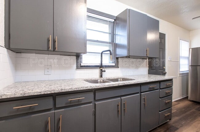 409 W 31st St S in Wichita, KS - Building Photo - Building Photo