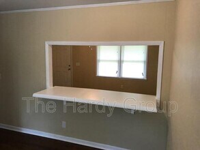 111 7th Ave S in Decherd, TN - Building Photo - Building Photo