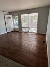 8704 E 92nd St in Kansas City, MO - Building Photo - Building Photo