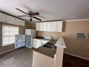 2131 Canal St in Ft. Myers, FL - Building Photo - Building Photo