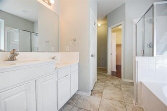 8106 Salzburg Dr in Rowlett, TX - Building Photo - Building Photo