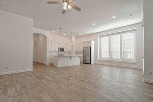 17099 Crimson Crest Dr in Conroe, TX - Building Photo