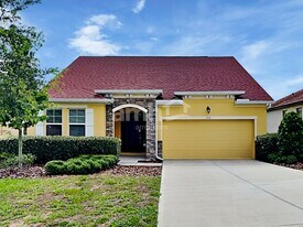 306 Crestrun Loop in Leesburg, FL - Building Photo