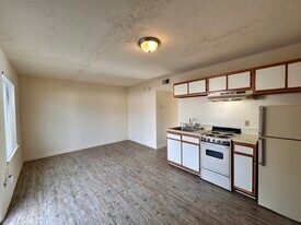 Country Place Apartments in Lynchburg, VA - Building Photo