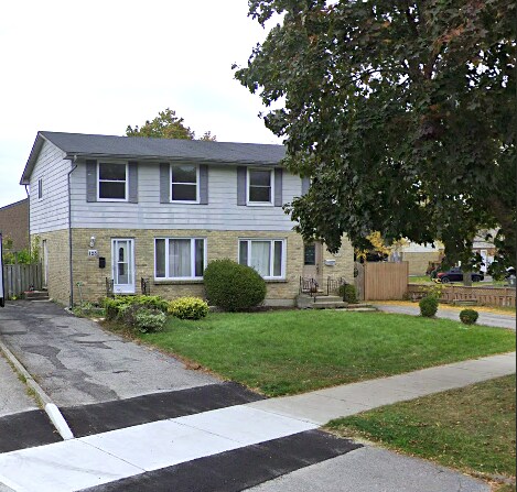 123 Woodrow Crescent in London, ON - Building Photo