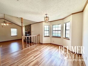 586 Seapine Cir in Pensacola, FL - Building Photo - Building Photo