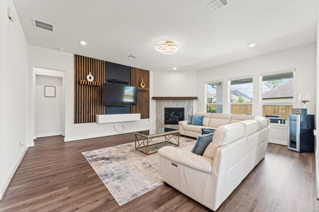 21 Cassena Grove Pl