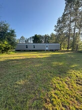 495 Westover Dr in Hartsville, SC - Building Photo - Building Photo