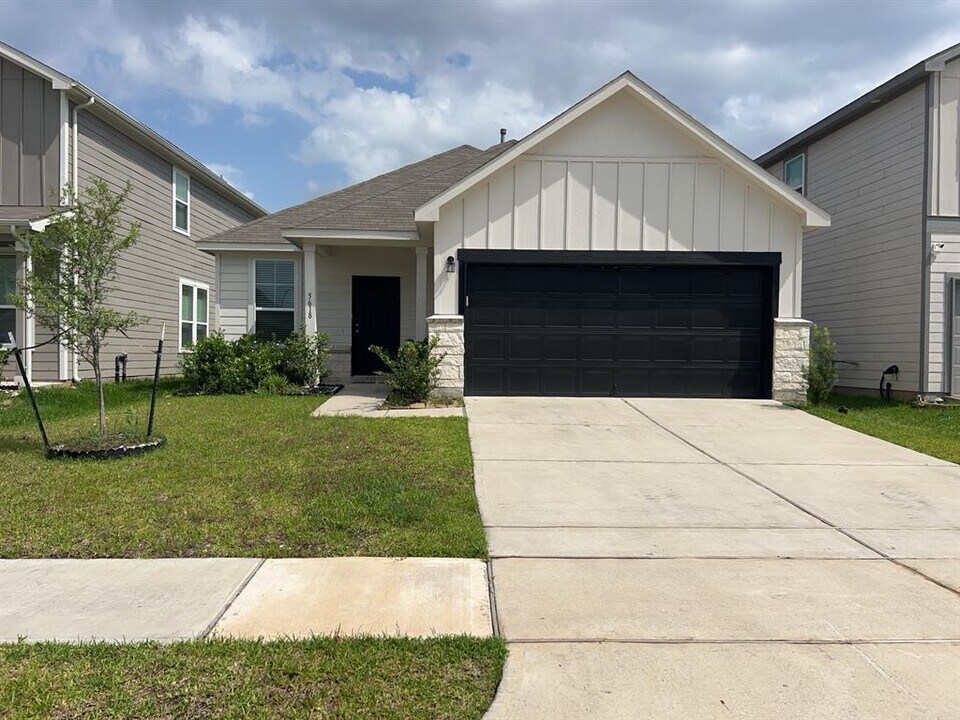 5618 Finely Run St in Spring, TX - Building Photo