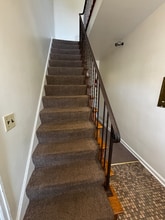 142 N Riverview Dr in Parchment, MI - Foto de edificio - Building Photo