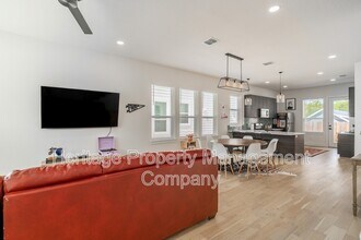 719 Eleanor Ave in San Antonio, TX - Building Photo - Building Photo