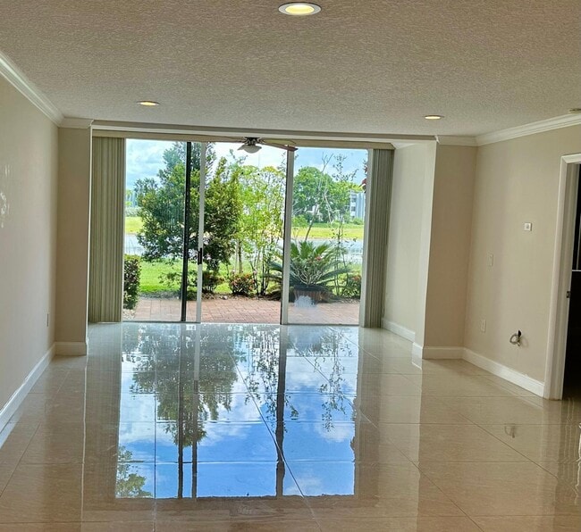 4822 Esedra Ct