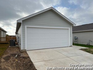 7246 Plow Run in San Antonio, TX - Building Photo - Building Photo