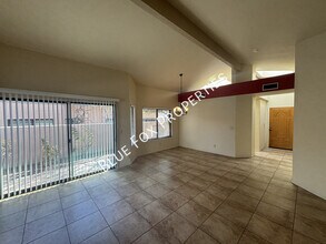 4655 E Hupa Way in Tucson, AZ - Building Photo - Building Photo