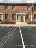 400 Trailblazer Dr in Travelers Rest, SC - Building Photo