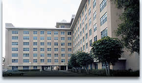 Marian Towers in North Miami Beach, FL - Foto de edificio