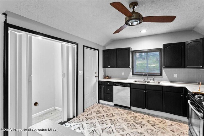 416 Electric St in Scranton, PA - Building Photo - Building Photo