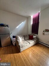 322 S 11th St, Unit 1 in Philadelphia, PA - Building Photo - Building Photo