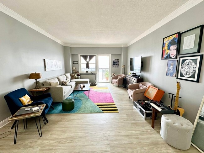 7855 JFK Blvd E in North Bergen, NJ - Building Photo - Building Photo