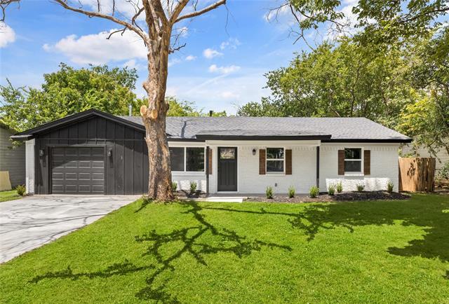 13321 Blossomheath Ln in Dallas, TX - Building Photo