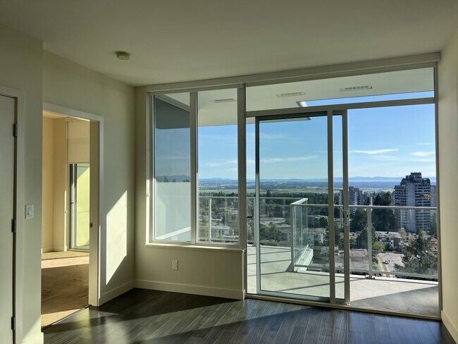 6288 Cassie Ave in Burnaby, BC - Building Photo - Building Photo