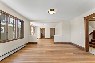 46 Dartmouth St, Unit #2 in Somerville, MA - Building Photo