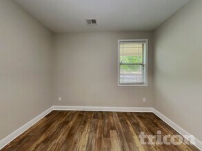 1324 Black Oak Cir in Clarksville, TN - Building Photo - Building Photo