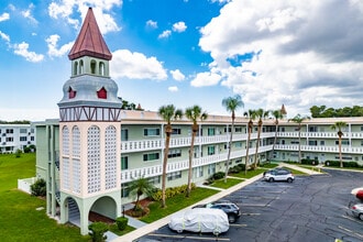 On Top of the World in Clearwater, FL - Building Photo - Building Photo