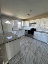 432 Dr. Martin Luther King Jr. Dr. in La Porte, TX - Building Photo - Building Photo