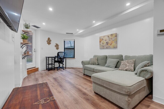 property at 84 Gainsborough St