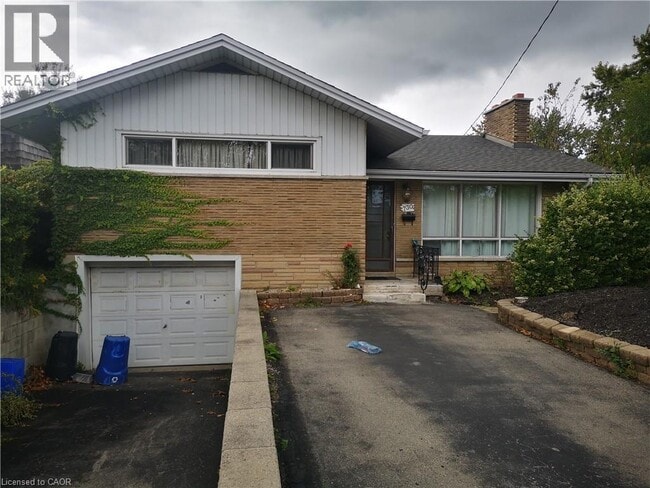 property at 730 Garth St