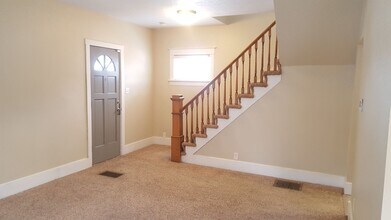 732 Dawson St in Waterloo, IA - Building Photo - Building Photo