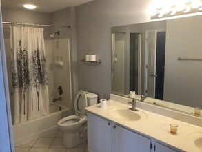 2818 Impressions Dr in Lake In The Hills, IL - Building Photo - Building Photo