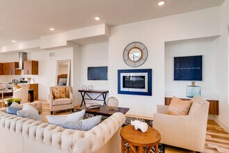 2262 W Powers Ave in Littleton, CO - Building Photo - Building Photo