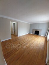 20090 Green Oak Dr in Euclid, OH - Building Photo - Building Photo