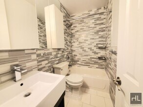 East 9th Street in New York, NY - Building Photo - Building Photo