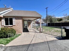 142 N 200 W in Bountiful, UT - Foto de edificio - Building Photo
