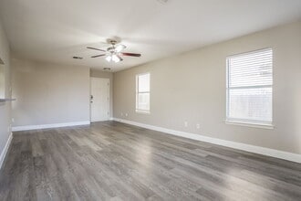 809 Bushmills Ct in Pflugerville, TX - Foto de edificio - Building Photo