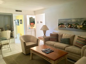 2505 S Ocean Blvd-Unit -3090 in Palm Beach, FL - Building Photo - Building Photo