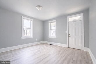 424 Kossuth St in Riverside, NJ - Foto de edificio - Building Photo