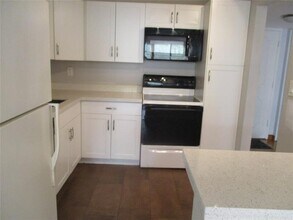 2731 Taft St in Hollywood, FL - Building Photo - Building Photo