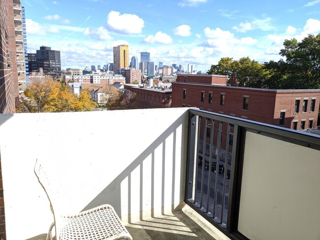 1575 Tremont St in Boston, MA - Building Photo - Building Photo