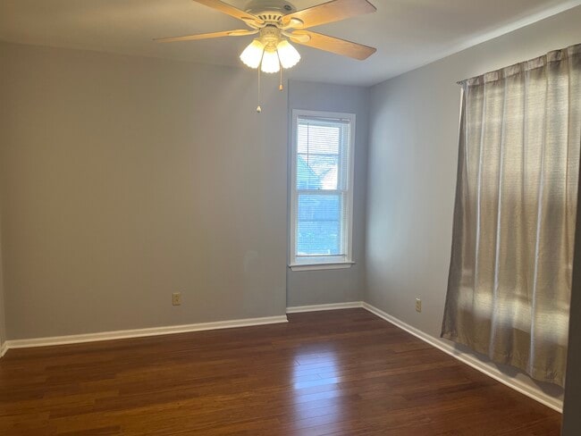 305 N View St in Aurora, IL - Building Photo - Building Photo