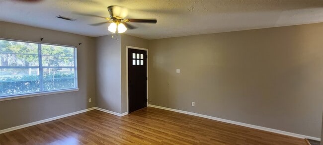 17423 Fir Rd in Alvin, TX - Building Photo - Building Photo